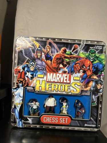 Marvel heroes chess set - heroes,